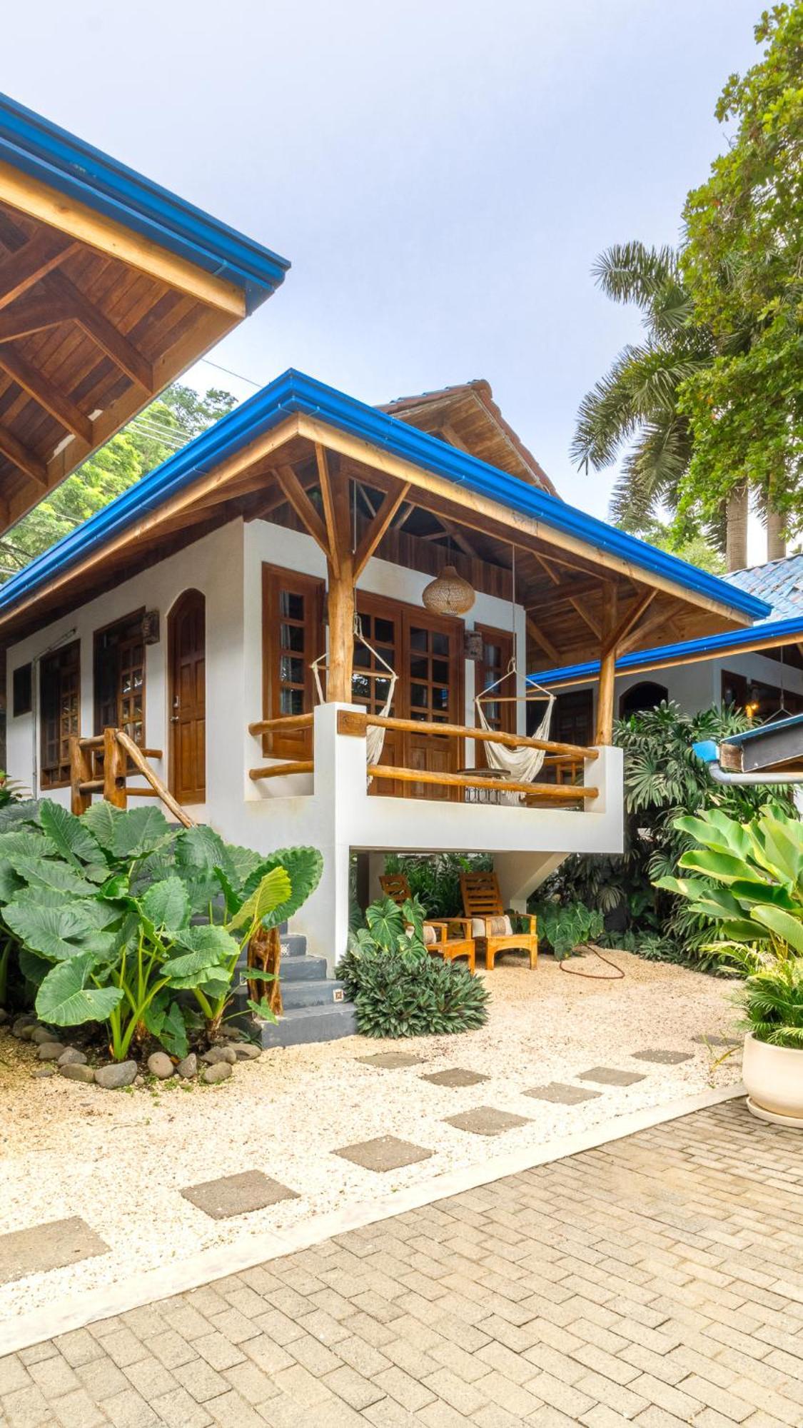 Blue Surf Sanctuary Hotel Playa Santa Teresa  Exterior photo