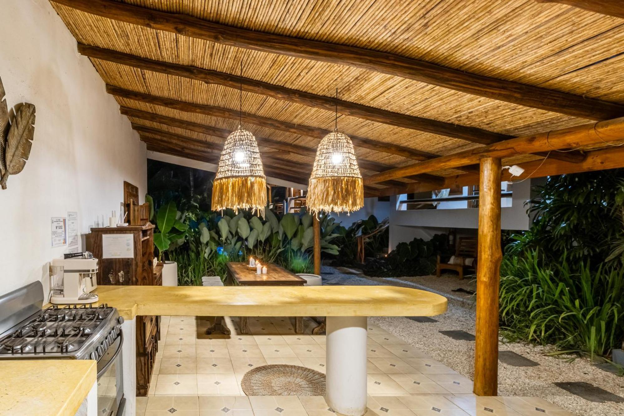 Blue Surf Sanctuary Hotel Playa Santa Teresa  Exterior photo
