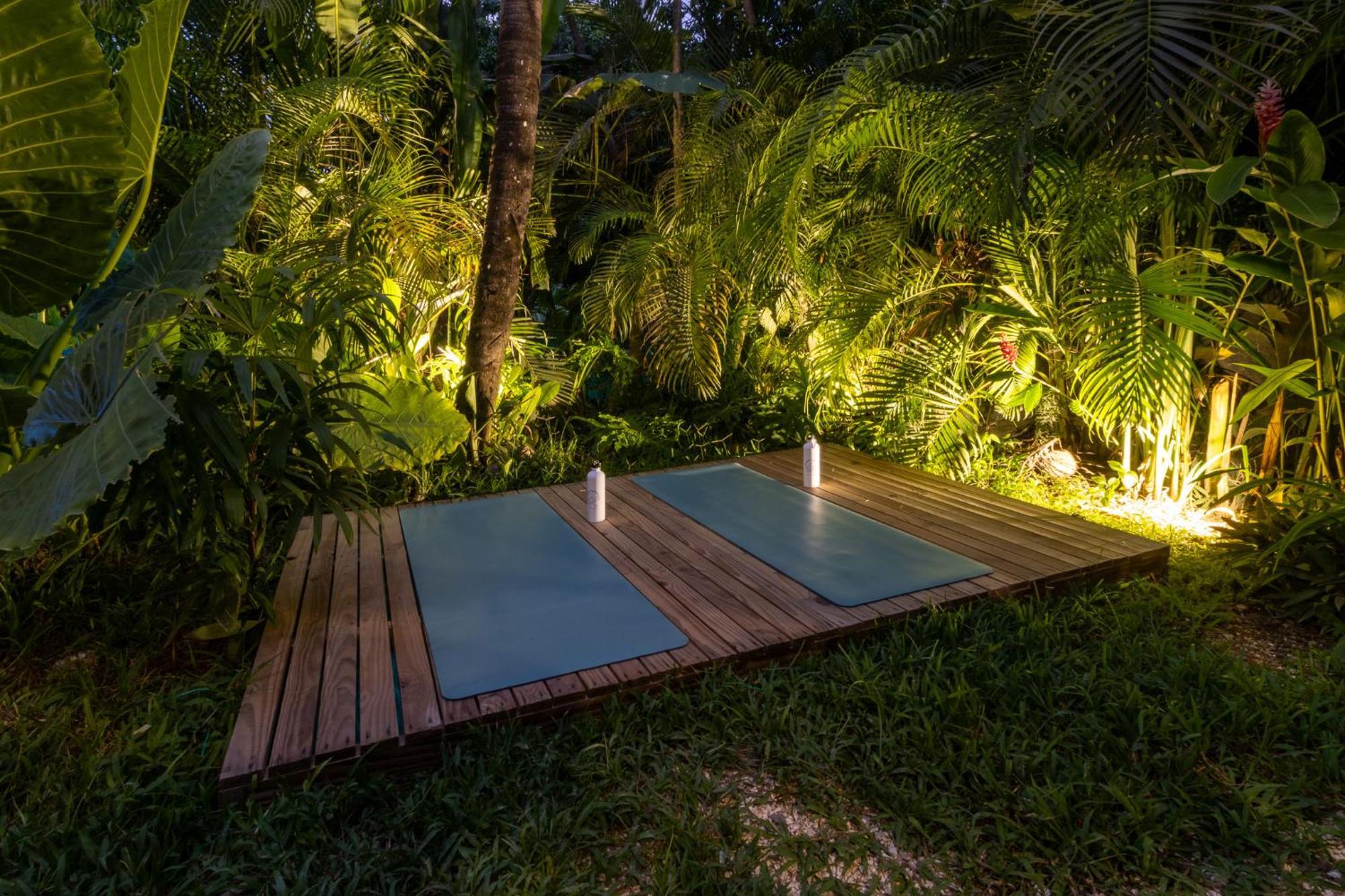 Blue Surf Sanctuary Hotel Playa Santa Teresa  Exterior photo