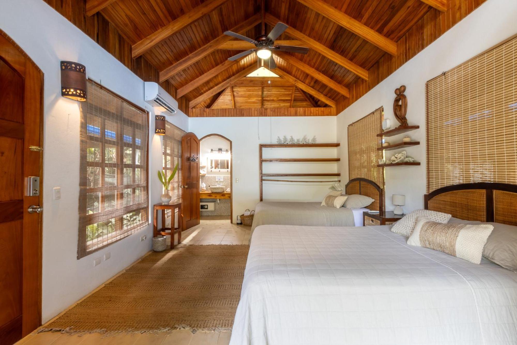 Blue Surf Sanctuary Hotel Playa Santa Teresa  Exterior photo
