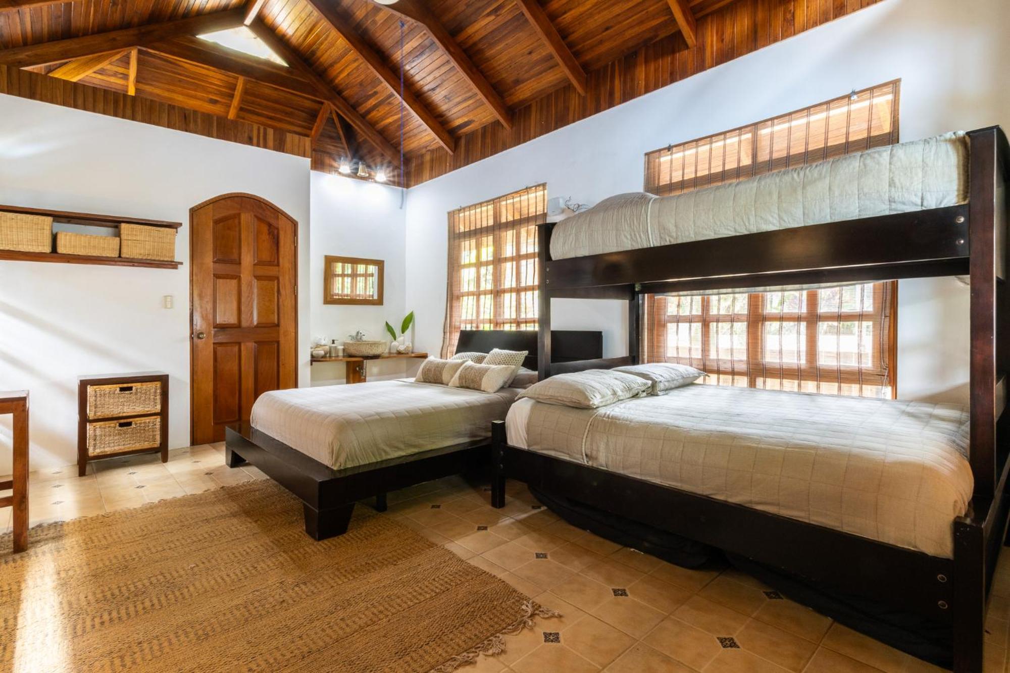 Blue Surf Sanctuary Hotel Playa Santa Teresa  Exterior photo